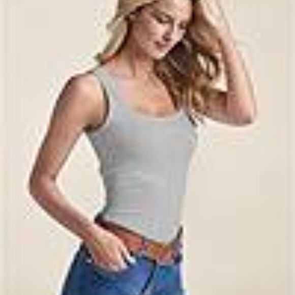 VENUS SQUARE NECK TANK TOP - Picture 1 of 1